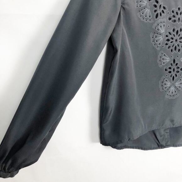 Xhilaration Bubble Sleeve Eyelet Scoop Neck Top Size S - Picture 6 of 11